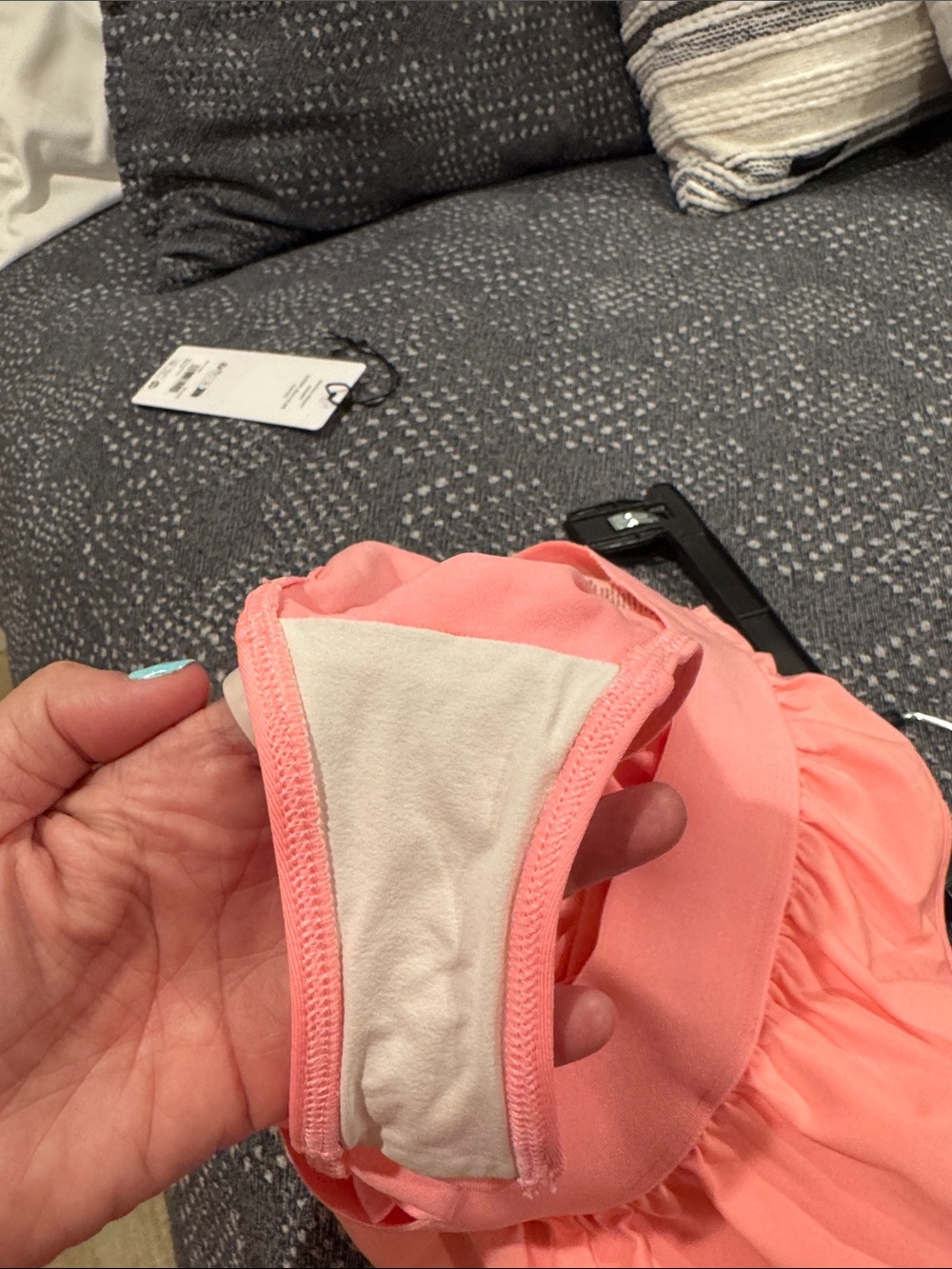 ALO Yoga Match Point Short size small-Neon Bubblegum - Picture 14 of 15
